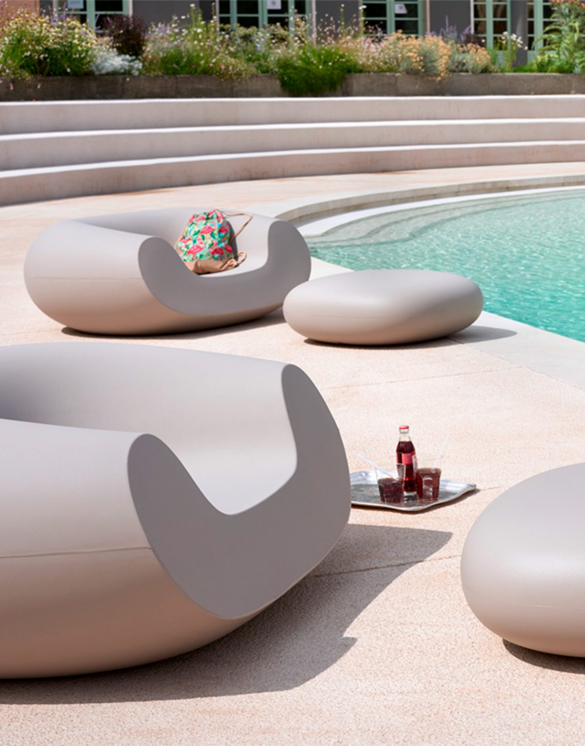 solution, design, soldesign, solution-design.fr, solution_design_fr, mobilier, luminaire, déco, décoration, entrepôt, magasin, ouvert, aujourd’hui, ouverture, autour, de, moi, achat, vente, ligne, promotion, offre, soldes, lot, set, showroom, qualité, pro, professionnelle, particulier, stock, commande, rapide, designer, chaise, table, lampe, sac, textile, tapis, carpet, peau, cowhide, armchair, canapé, bibliothèque, étagère, meuble, meubles, chairs, chair, home, intérieur, extérieur, france,