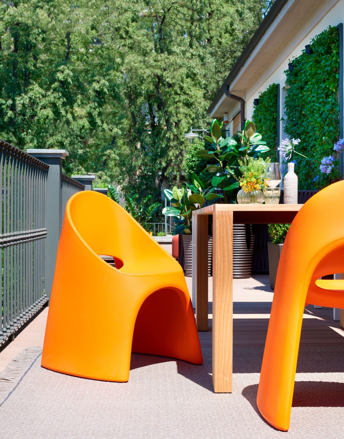 #slide #design #sodesign #solutiondesign #solutiondesignfr #france #slidedesign #mobilier #fauteuil #deco #showroom #interieur #chaisedesign #designer #chaisedebureau #chaiselongue #fauteuildebureau #transat #tabouret #tabouretdebar #bar #canapé #sofa