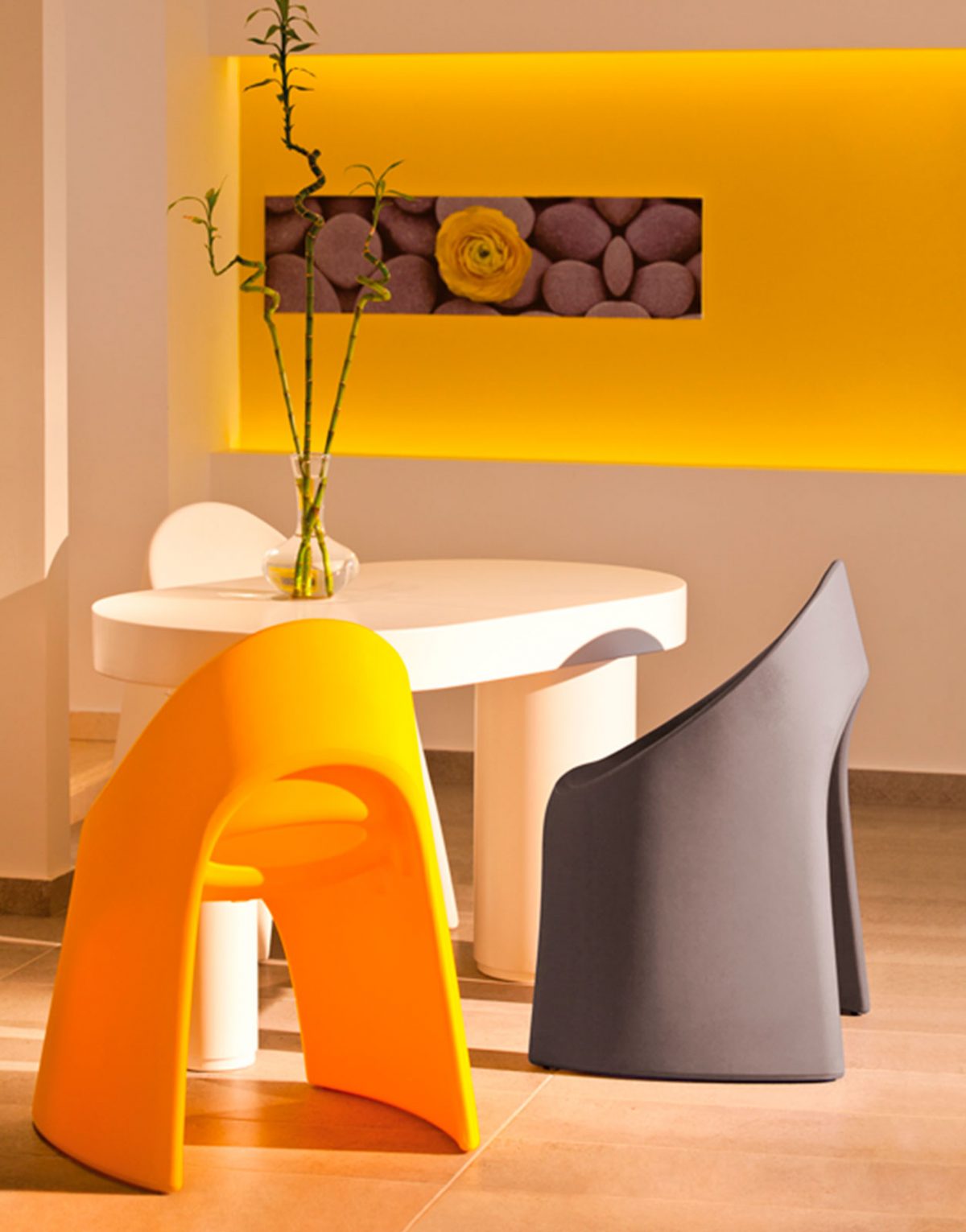 #slide #design #sodesign #solutiondesign #solutiondesignfr #france #slidedesign #mobilier #fauteuil #deco #showroom #interieur #chaisedesign #designer #chaisedebureau #chaiselongue #fauteuildebureau #transat #tabouret #tabouretdebar #bar #canapé #sofa