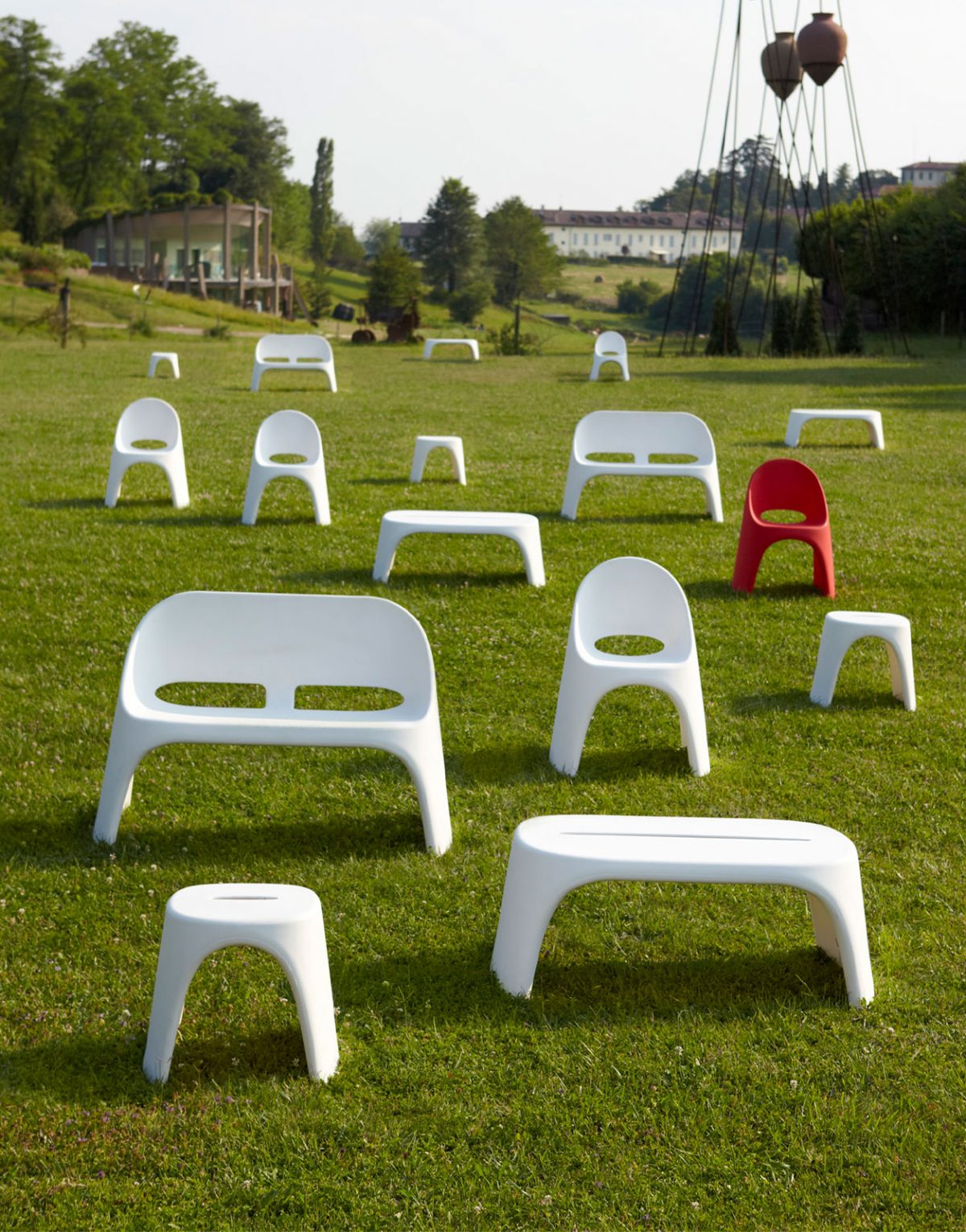 #slide #design #sodesign #solutiondesign #solutiondesignfr #france #slidedesign #mobilier #fauteuil #deco #showroom #interieur #chaisedesign #designer #chaisedebureau #chaiselongue #fauteuildebureau #transat #tabouret #tabouretdebar #bar #canapé #sofa