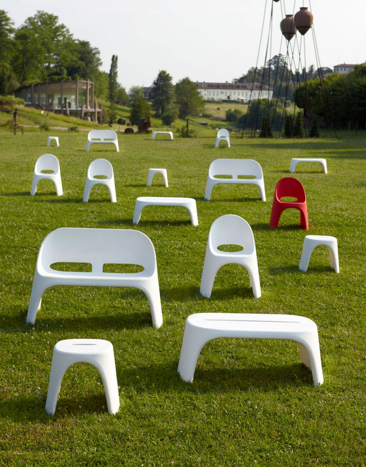 #slide #design #sodesign #solutiondesign #solutiondesignfr #france #slidedesign #mobilier #fauteuil #deco #showroom #interieur #chaisedesign #designer #chaisedebureau #chaiselongue #fauteuildebureau #transat #tabouret #tabouretdebar #bar #canapé #sofa