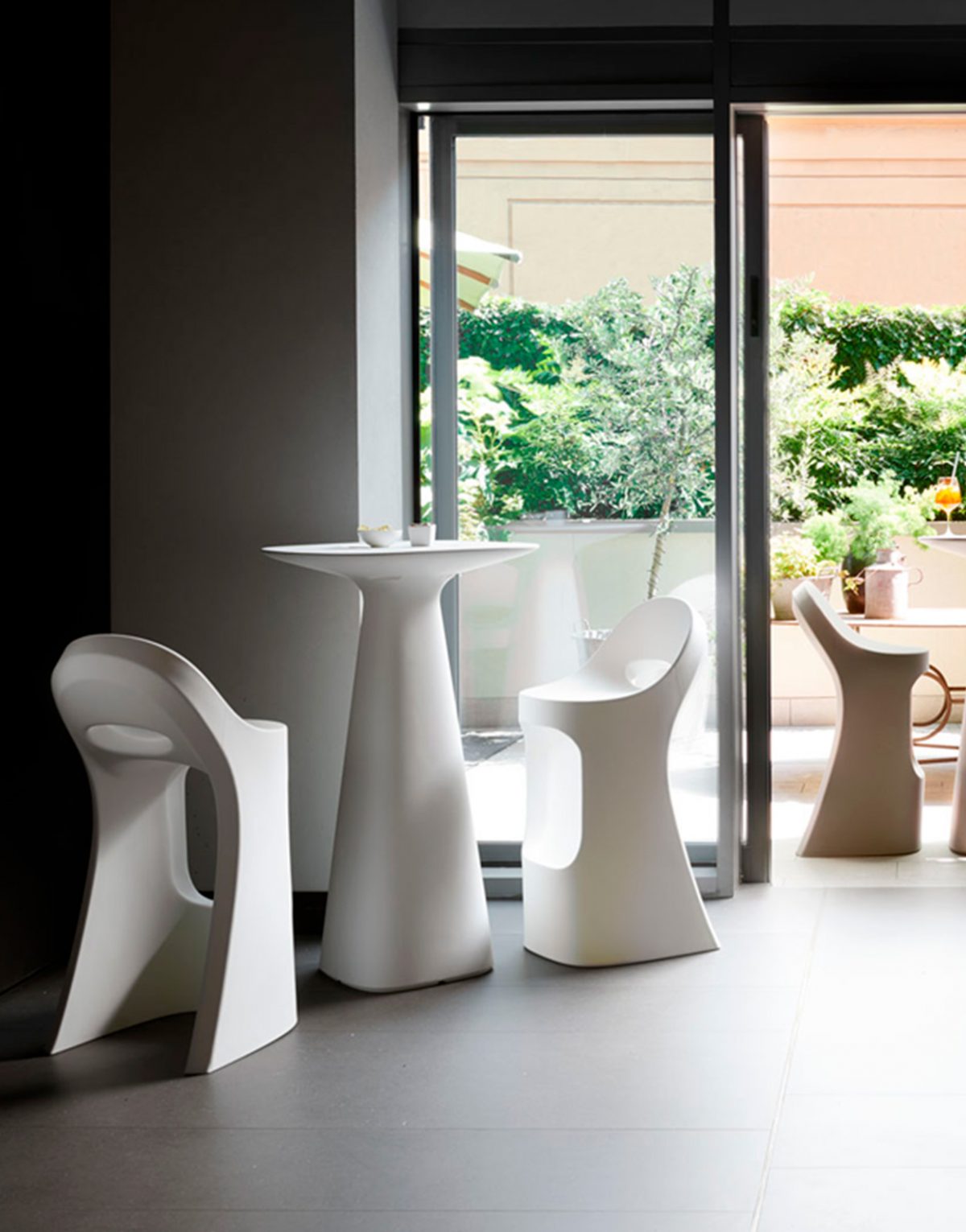 #slide #design #sodesign #solutiondesign #solutiondesignfr #france #slidedesign #mobilier #fauteuil #deco #showroom #interieur #chaisedesign #designer #chaisedebureau #chaiselongue #fauteuildebureau #transat #tabouret #tabouretdebar #bar #canapé #sofa