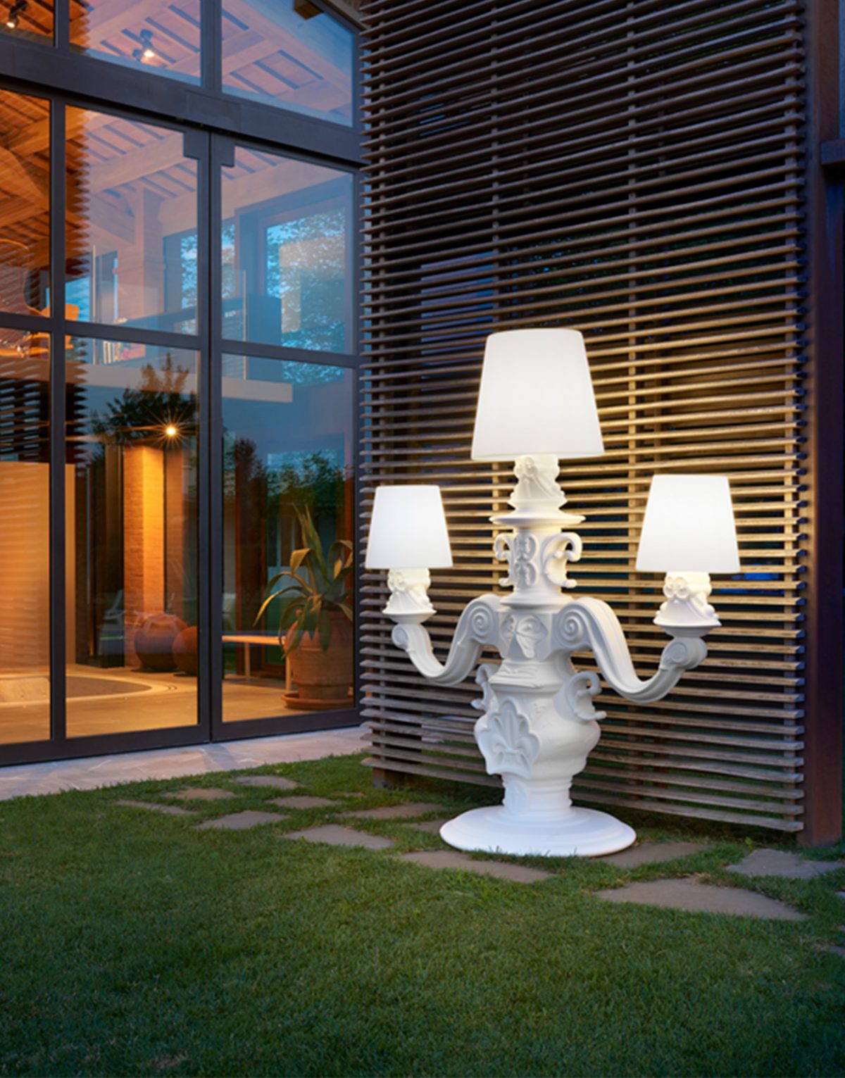 solution, design, soldesign, solution-design.fr, solution_design_fr, mobilier, luminaire, déco, décoration, entrepôt, magasin, autour, de, moi, achat, vente, showroom, qualité, pro, professionnelle, canapé, meuble, meubles, chaise, intérieur, extérieur, france, toulouse