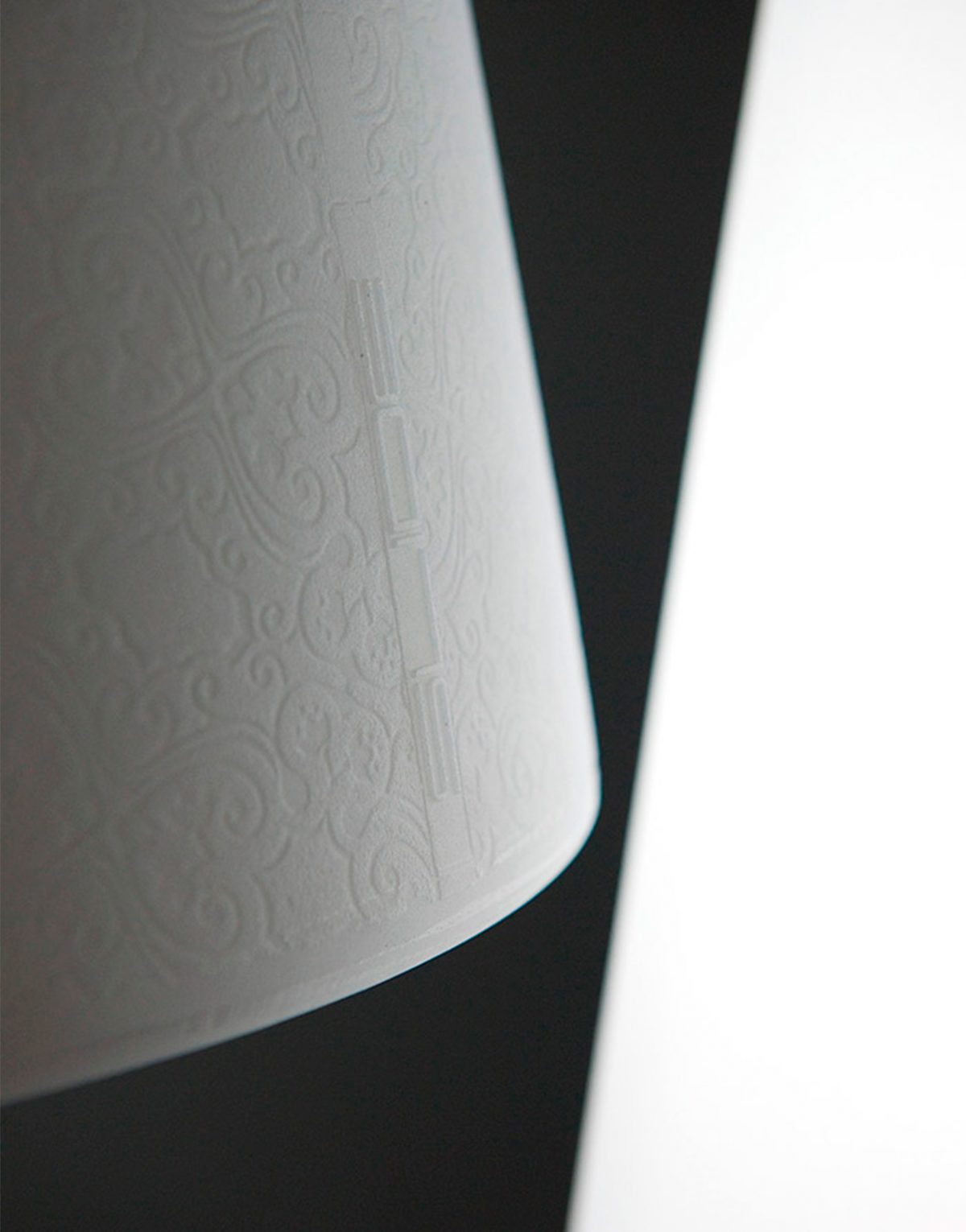 solution, design, soldesign, solution-design.fr, solution_design_fr, mobilier, luminaire, déco, décoration, entrepôt, magasin, autour, de, moi, achat, vente, showroom, qualité, pro, professionnelle, canapé, meuble, meubles, chaise, intérieur, extérieur, france, toulouse