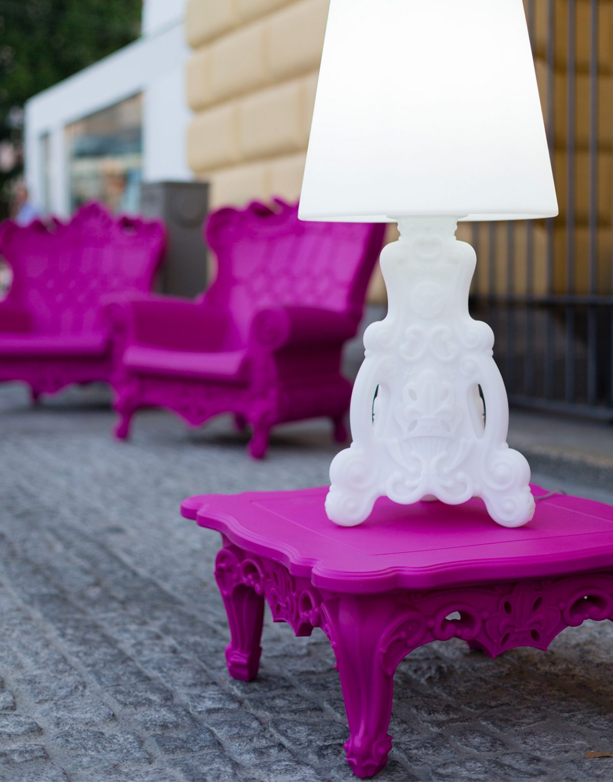 solution, design, soldesign, solution-design.fr, solution_design_fr, mobilier, luminaire, déco, décoration, entrepôt, magasin, autour, de, moi, achat, vente, showroom, qualité, pro, professionnelle, canapé, meuble, meubles, chaise, intérieur, extérieur, france, toulouse