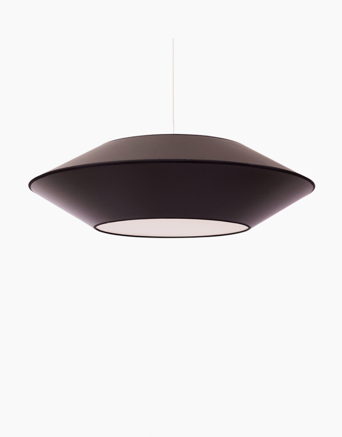 Suspension unique et moderne, conception de Flam and Luce. Référence : SUSP.OVNI1.ALZ520/GLD Disponible à Solution Design proche de Toulouse