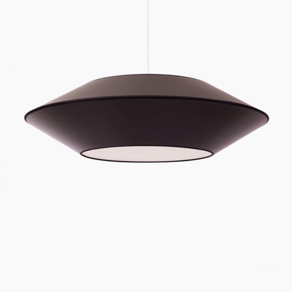 Suspension unique et moderne, conception de Flam and Luce. Référence : SUSP.OVNI1.ALZ520/GLD Disponible à Solution Design proche de Toulouse