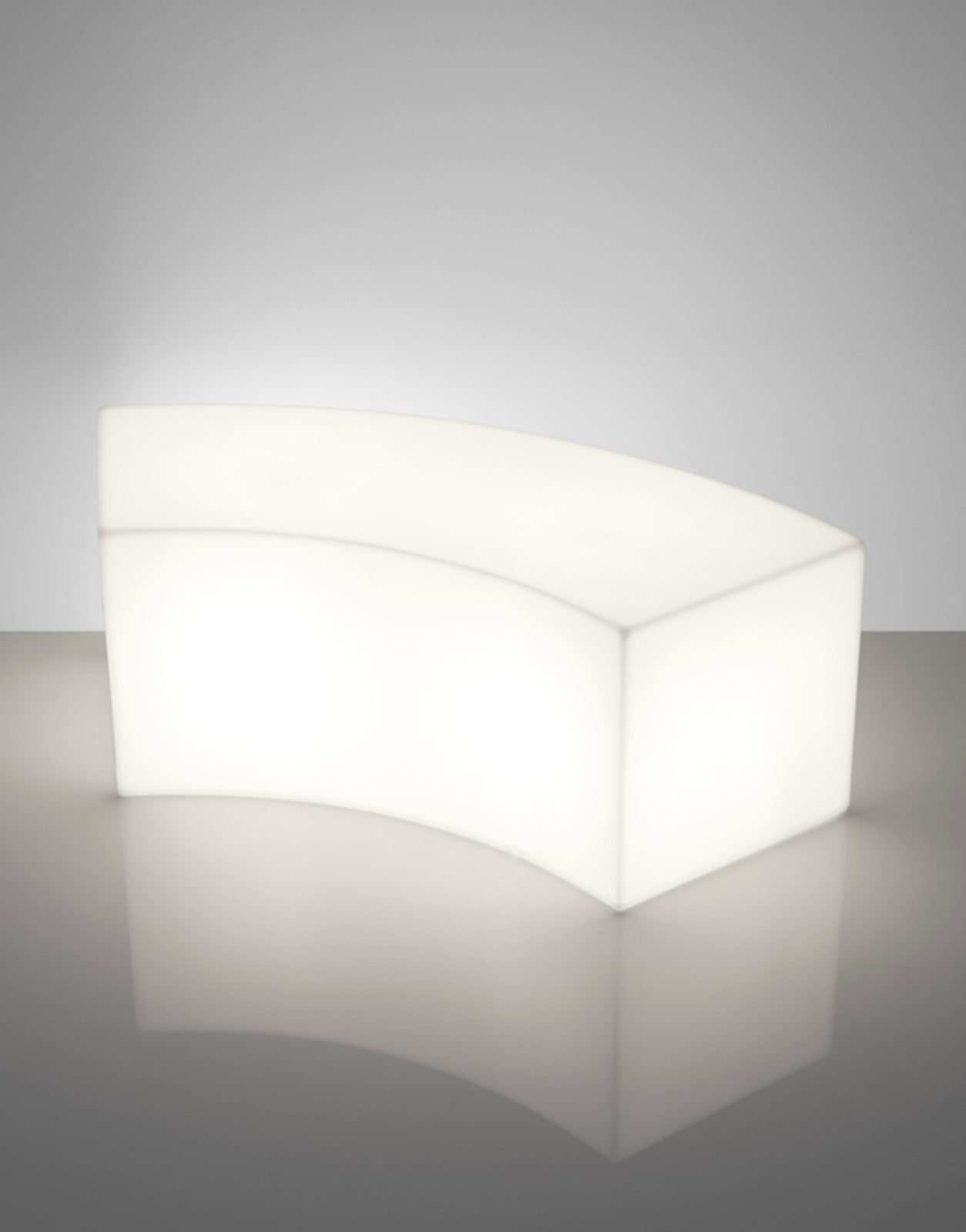 #follow #solutiondesign #solutiondesignfr #slidedesign #mobilier #mobilierdesign #france #venteenligne #mobilier #luminaire #deco #showroom #interieur #exterieur #jardin #amenagementterrasse #tabledesign #chaisedesign #designer #home #homesweethome #decoration #decointerieur #design #bedesign #sodesign