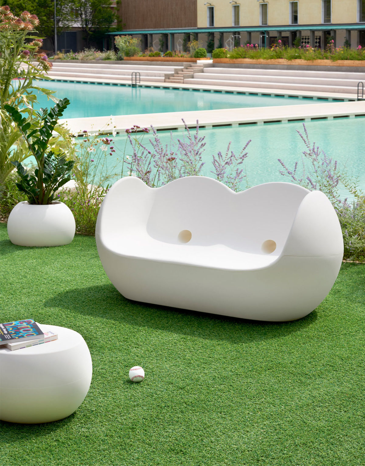 #follow #solutiondesign #solutiondesignfr #slidedesign #mobilier #mobilierdesign #france #venteenligne #mobilier #luminaire #deco #showroom #interieur #exterieur #jardin #amenagementterrasse #tabledesign #chaisedesign #designer #home #homesweethome #decoration #decointerieur #design #bedesign #sodesign