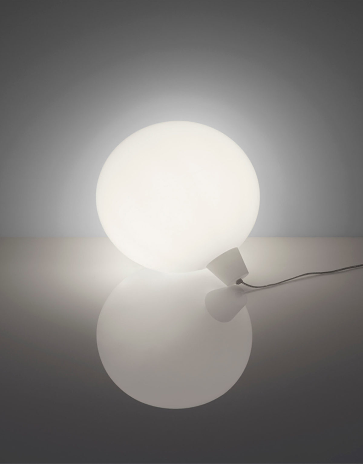 Meilleur prix lampe flottante d'extérieur waterproof Aquaglobo de la marque Slide boule lumineuse filaire pour piscine hôtel restaurant lounge