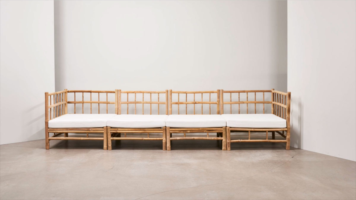 Canapé de salon Thai en bambou avec dossier au design scandinave. Modulable et légers. Avec coussin et housse déperlant pour extérieur.