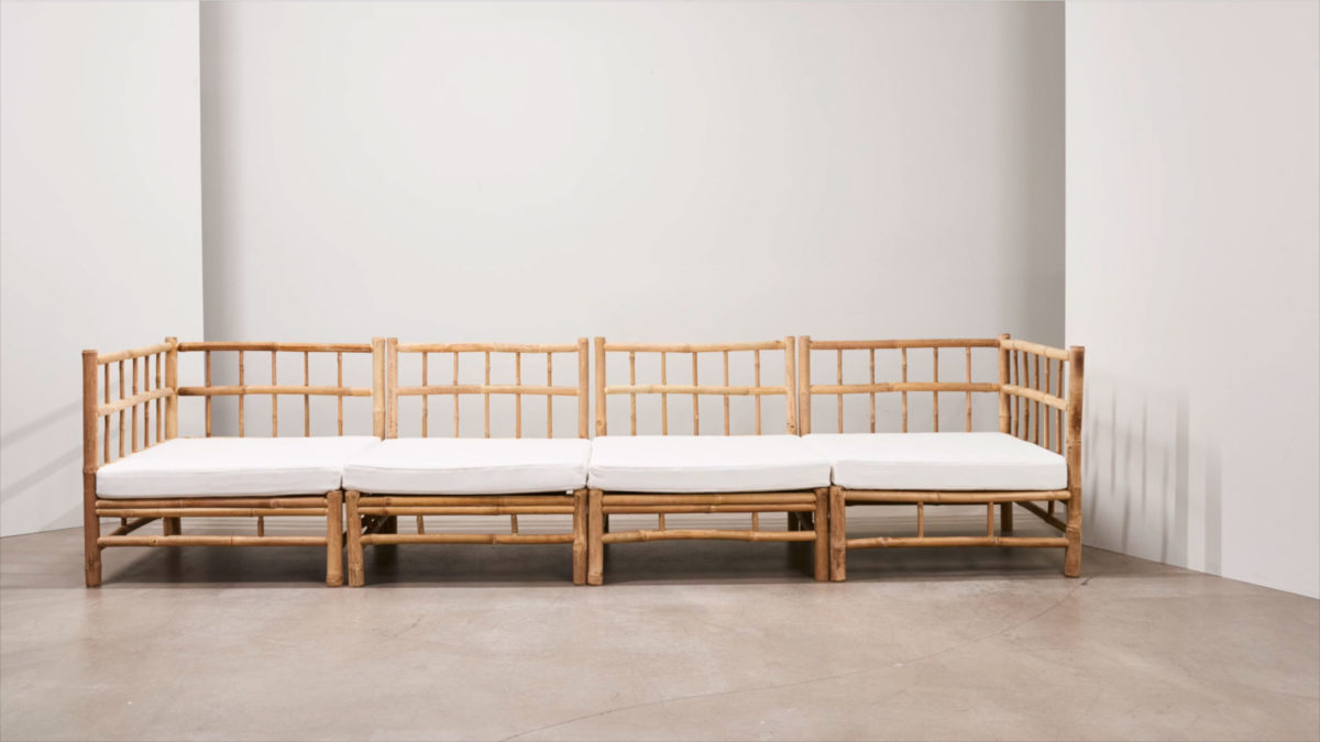 Canapé de salon Thai en bambou avec dossier au design scandinave. Modulable et légers. Avec coussin et housse déperlant pour extérieur.