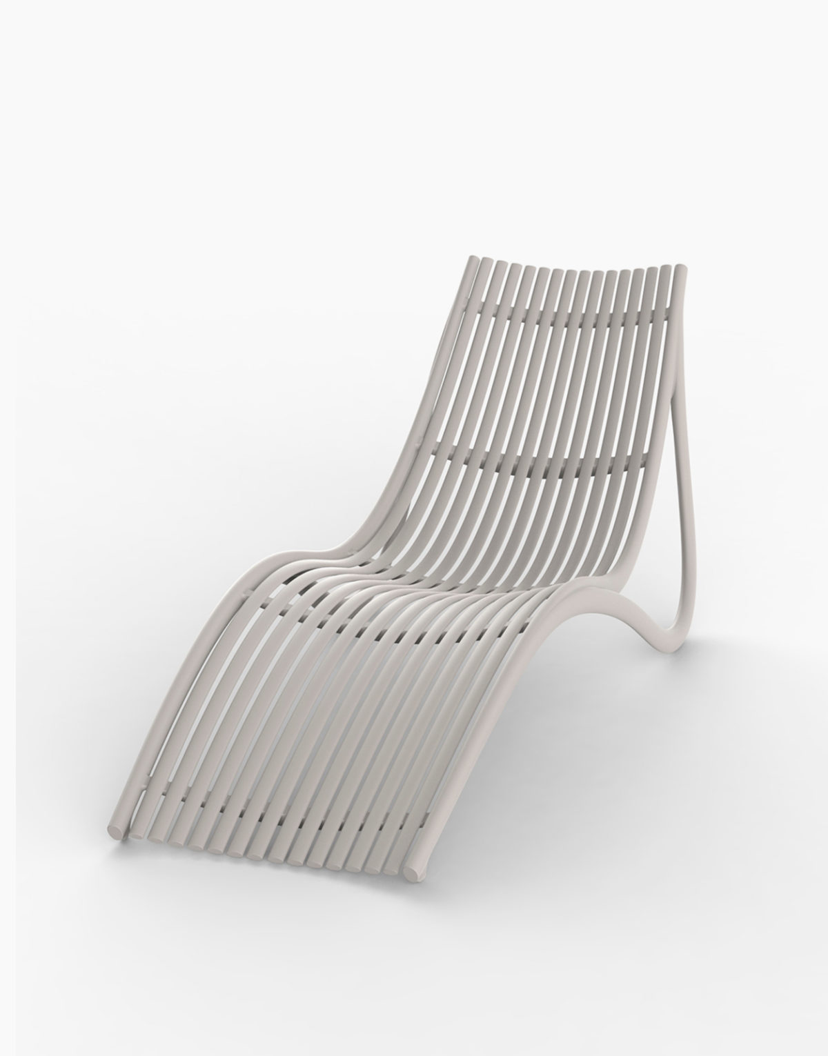 Lot de 4 chaises longue Ibiza de Vondom pour l'extérieur forme ondulées design par Eugeni Quitllet Hôtel restaurant bar chic plage piscine