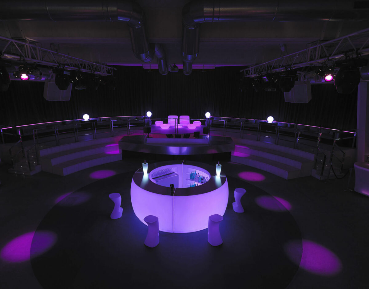 Acheter le bar fiesta de vondom à Toulouse comptoir solution design pour professionnel de la discothèque et les soirées event en événementiel