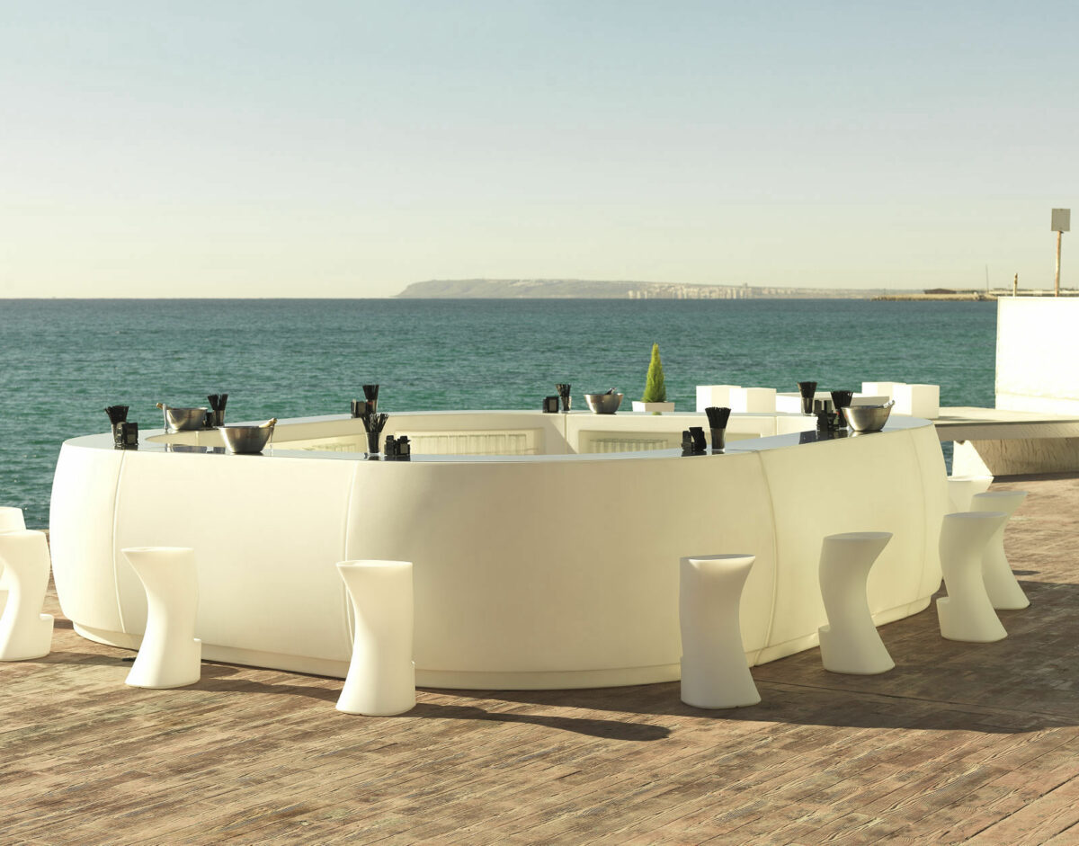 Acheter le bar fiesta de vondom à Toulouse comptoir solution design pour professionnel de la discothèque et les soirées event en événementiel