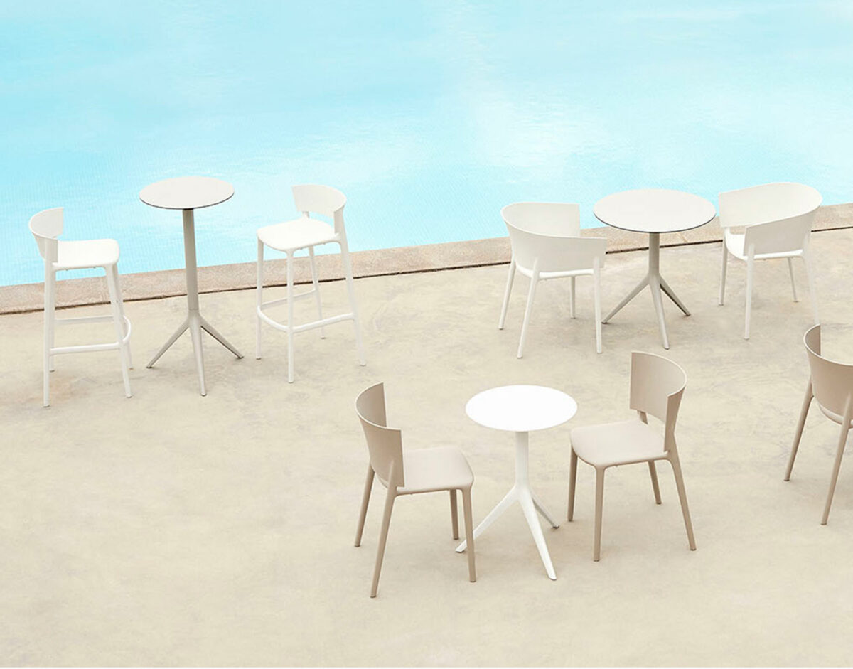 Acheter chaise haute tabouret de bar Africa stool de Vondom à Toulouse professionnel hôtellerie restaurant terrasse mobilier de jardin extérieur piscine
