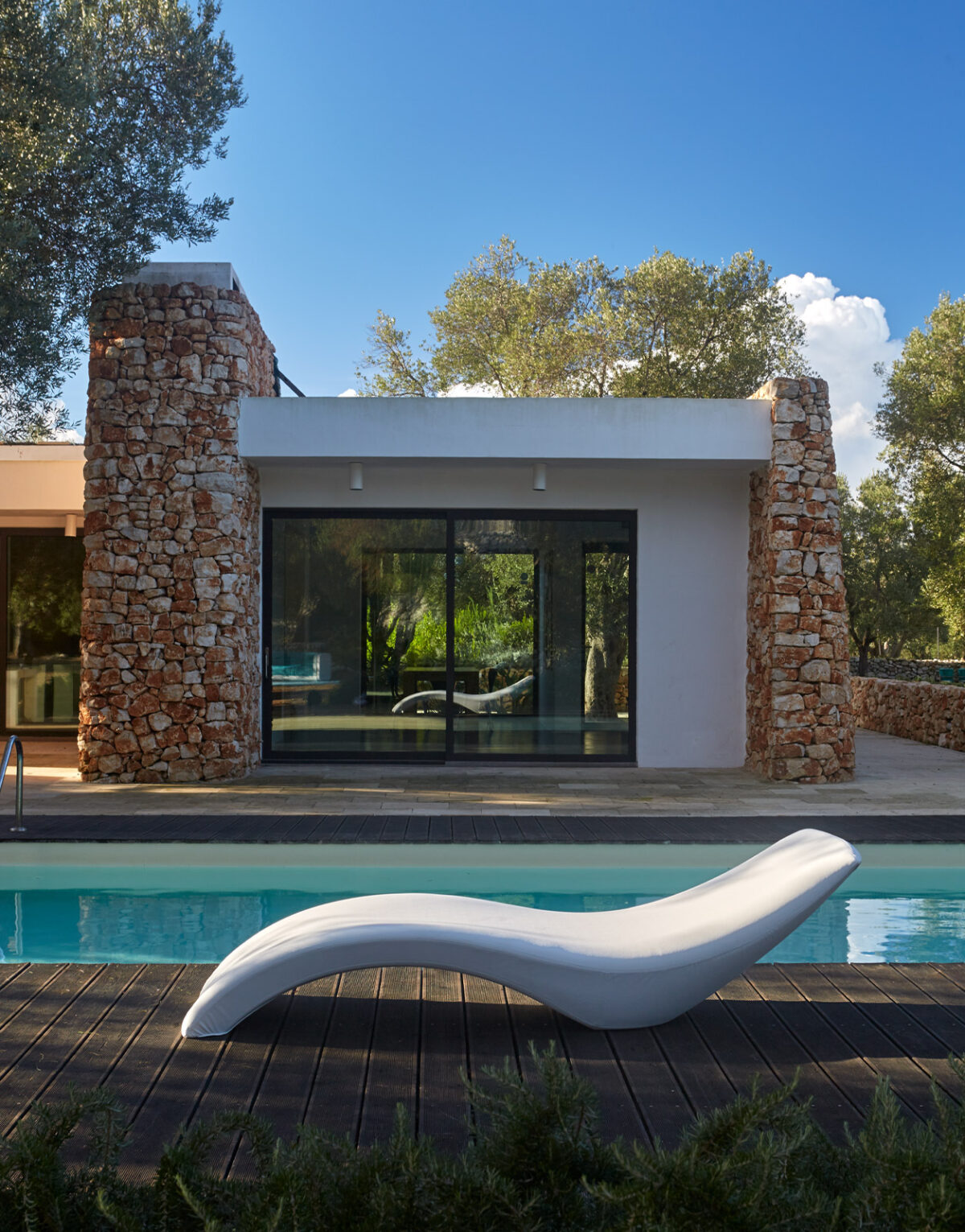 Acheter la chaise longue bain de soleil Cloé Sunbed de la marque MyYour à Toulouse Solution Design pour jardin extérieur terrasse hôtel professionnel