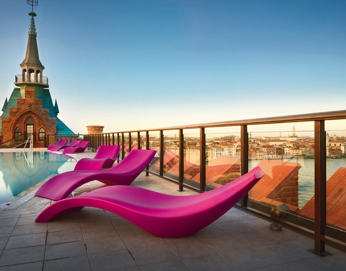 Acheter la chaise longue bain de soleil Cloé Sunbed de la marque MyYour à Toulouse Solution Design pour jardin extérieur terrasse hôtel professionnel