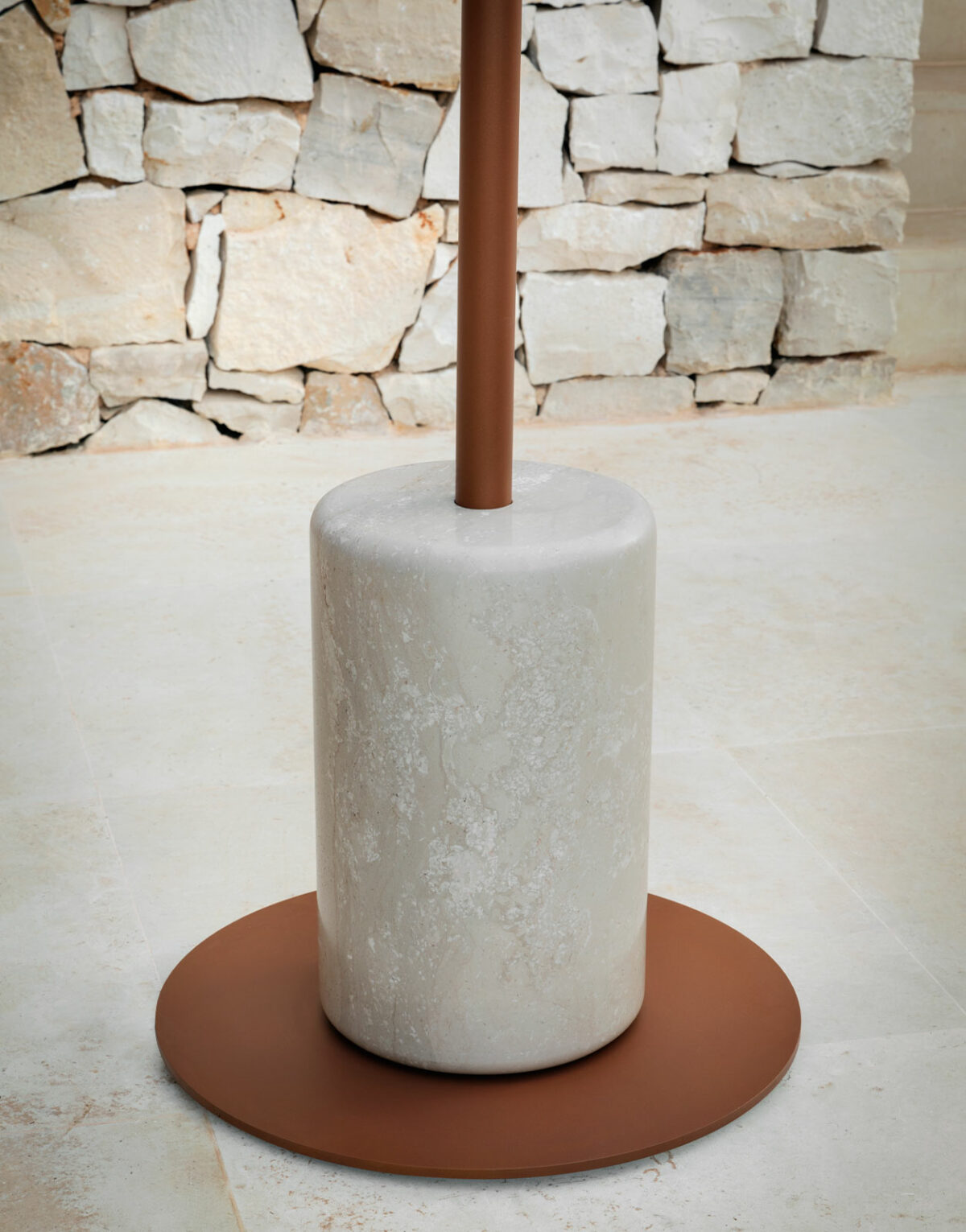 Acheter un beau lampadaire Joy pour extérieur de qualité Marque MyYour conçu par Lanzavecchia-Wai vendu chez Solution Design à Toulouse