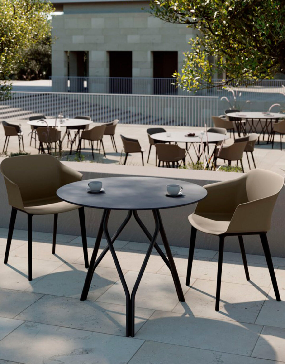 Acheter le fauteuil SOFIA de la marque MyYour de haute qualité, idéal pour les restaurants et les hôtels avec un terrasse extérieur ou jardin